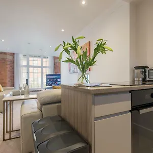 Apartment Chocolets - The Lion, York